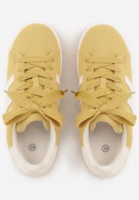 Born2be - Żółte Sneakersy z Ozdobnymi Paskami Doloreth. Okazja: na co dzień. Zapięcie: pasek. Kolor: żółty. Materiał: jeans #8