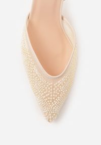 Renee - Beżowe Szpilki z Paskiem w Typie Slingback z Cholewką z Siateczki i Koralikami Carilriane. Zapięcie: pasek. Kolor: beżowy. Materiał: satyna. Szerokość cholewki: normalna. Wzór: aplikacja. Obcas: na szpilce. Styl: wizytowy, glamour, elegancki #3