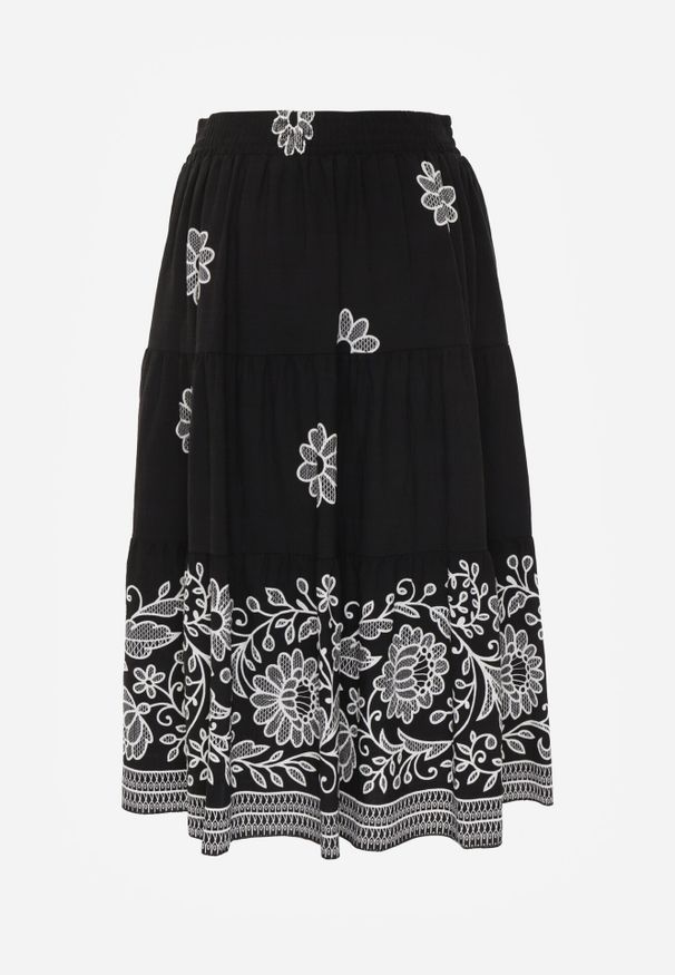 Born2be - Czarna Rozkloszowana Spódnica z Wiskozy w Kwiatowy Wzór Masterore. Okazja: do pracy, na co dzień. Kolor: czarny. Materiał: wiskoza. Wzór: kwiaty. Styl: casual