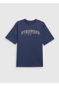 4f - 4F T-shirt loose z nadrukiem chłopięcy - granatowy 134/140 (8-10 lat). Okazja: na co dzień. Kolor: niebieski. Materiał: dzianina, skóra, bawełna. Wzór: nadruk. Sezon: lato. Styl: casual #1