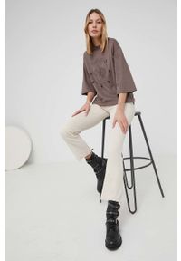 Answear Lab jeansy damskie kolor beżowy medium waist. Kolor: beżowy. Styl: wakacyjny #4