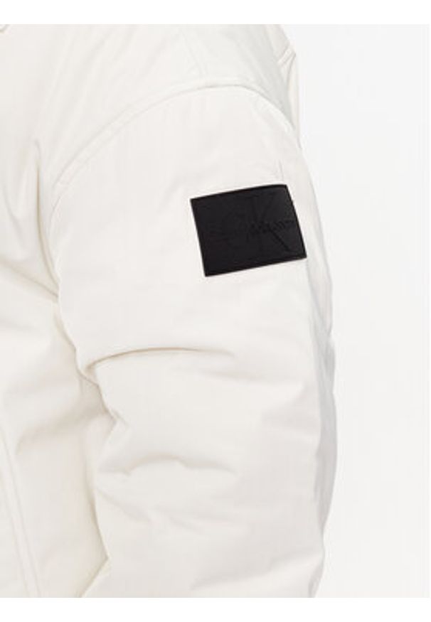 Calvin Klein Jeans Kurtka bomber J30J324123 Écru Oversize. Materiał: syntetyk