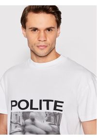 Young Poets Society T-Shirt Polite Daylen 107078 Biały Regular Fit. Kolor: biały. Materiał: bawełna #3