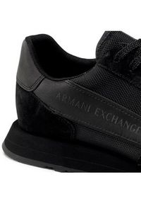 Armani Exchange Sneakersy XUX083 XV263 K001 Czarny. Kolor: czarny. Materiał: materiał