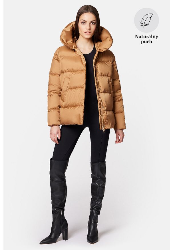 Lancerto - Krótka Kurtka Puchowa Camel Sophia. Materiał: poliester. Długość: krótkie