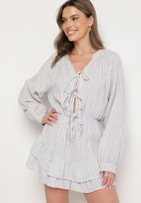 Born2be - Niebieski Bawełniany Kombinezon w Paseczki z Wiązaniem Oviare. Okazja: na co dzień, na spacer. Kolor: niebieski. Materiał: bawełna. Długość rękawa: długi rękaw. Długość: długie. Styl: klasyczny, casual, elegancki #1