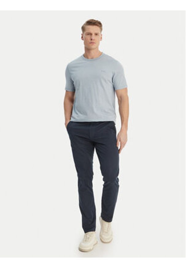 BOSS Chinosy Chino 50554754 Granatowy Slim Fit. Kolor: niebieski. Materiał: bawełna