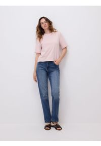 Reserved - T-shirt z bawełną - pastelowy róż. Kolor: różowy. Materiał: bawełna. Styl: klasyczny #1
