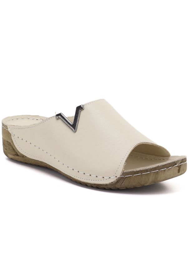 Skórzane klapki na koturnie beżowe T.Sokolski L211. Kolor: beżowy. Materiał: skóra. Sezon: lato. Obcas: na koturnie