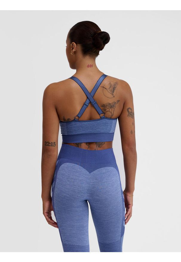 Biustonosz dla kobiet Hummel MT Shine Seamless Sports. Kolor: niebieski. Sport: joga i pilates