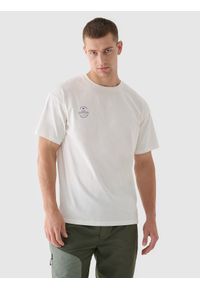 4f - 4F T-shirt oversize gładki uniseks - beżowy S. Okazja: na co dzień. Kolor: beżowy. Materiał: bawełna, jersey, dzianina. Długość rękawa: krótki rękaw. Długość: krótkie. Wzór: gładki. Styl: sportowy, klasyczny, casual