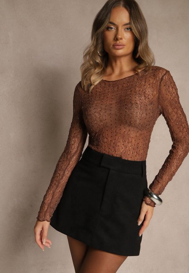 Renee - Czarna Spódnica VICES Mini Stylizowana na Zamszową Tivite. Okazja: na co dzień. Kolor: czarny. Materiał: zamsz. Styl: casual, elegancki