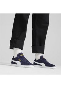 Puma - Sneakersy zamszowe unisex PUMA Club II PUMA Navy White Gold Blue. Kolor: niebieski, wielokolorowy, biały. Materiał: zamsz. Sport: turystyka piesza