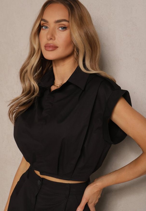 Renee - Czarny Komplet w Stylu Utility Koszula Cropped Bez Rękawów i Spódnica z Kieszeniami Notcha. Kolor: czarny