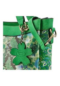 Torebka damska Laura Vita, z materiału syntetycznego z ozdobnym wzorem kwiatowym krótkie uchwyty do noszenia w dłoni regulowany pasek na ramię dekora. Kolor: zielony. Wzór: kwiaty. Styl: casual. Rodzaj torebki: na ramię #2