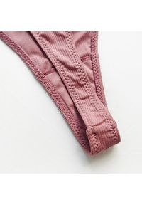 Intica - Stringi z cienkimi paseczkami z wysokiej jakości materiału Pauline. Kolor: biały. Materiał: materiał #6