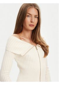 Guess Sukienka dzianinowa W5YK28 Z30I2 Écru Slim Fit. Materiał: wiskoza