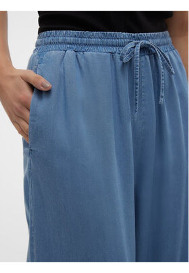 Vero Moda Spodnie materiałowe Bree 10304898 Niebieski Loose Fit. Kolor: niebieski. Materiał: lyocell