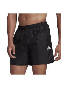 Adidas - Spodenki adidas Solid Swim Shorts GQ1081 - czarne. Kolor: czarny. Materiał: poliester, materiał. Długość: krótkie. Sport: pływanie