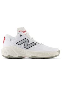 Buty męskie New Balance BBFRSHO2 – białe. Kolor: biały. Materiał: nubuk, syntetyk, materiał. Szerokość cholewki: normalna. Sport: fitness, koszykówka #1