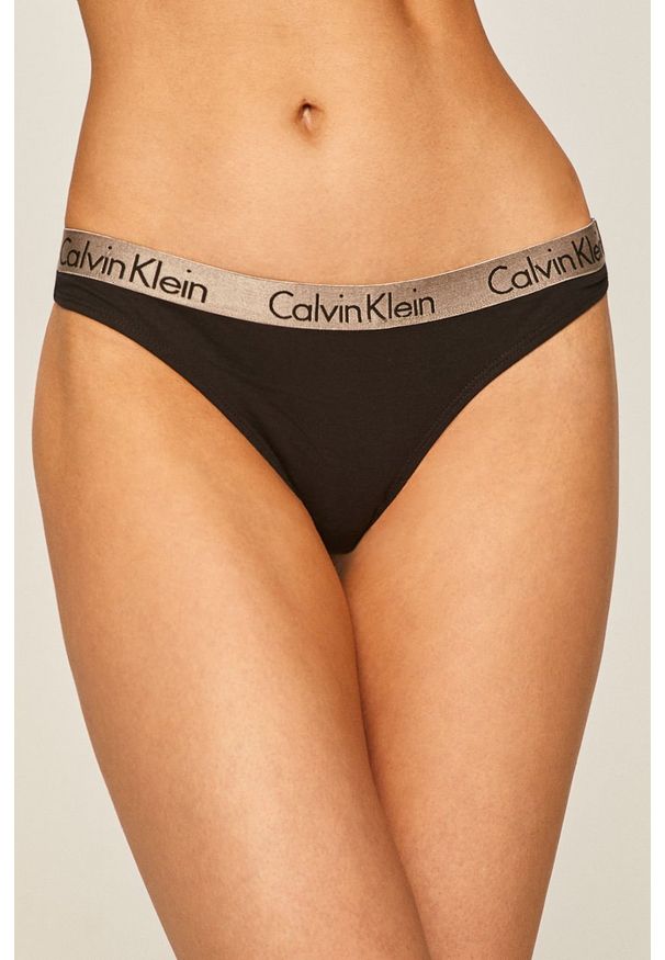 Calvin Klein Underwear - Stringi. Kolor: czarny. Materiał: bawełna, dzianina, elastan. Wzór: nadruk