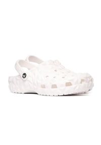 Buty do chodzenia męskie Crocs Classic Geometric Clog. Zapięcie: bez zapięcia. Kolor: biały. Materiał: materiał, syntetyk. Szerokość cholewki: normalna. Sport: turystyka piesza