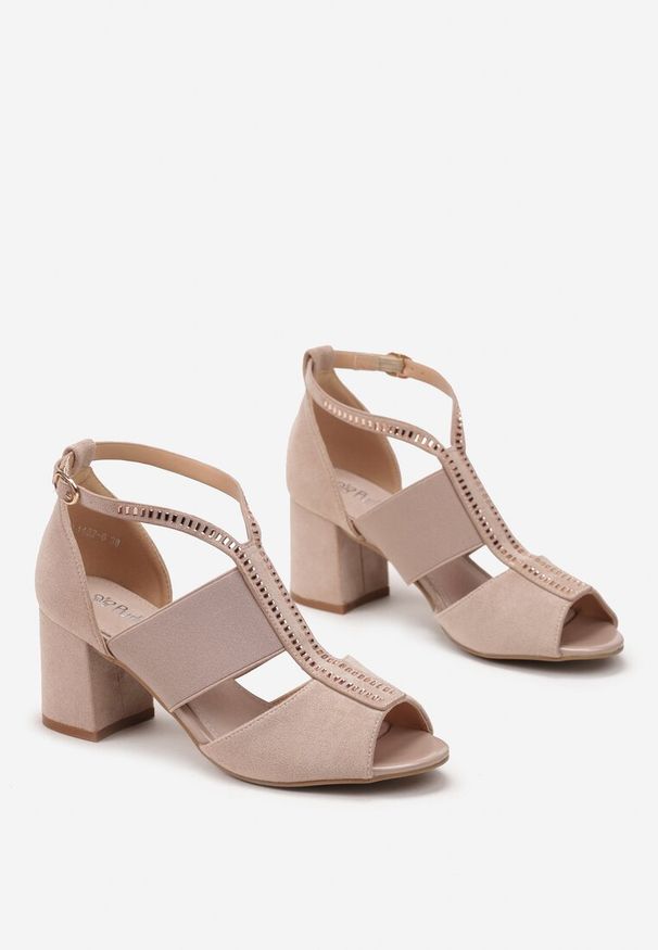 Born2be - Beżowe Sandały na Słupku ze Skórzaną Wkładką z Elastycznym Paskiem i Kryształkami Olvali. Zapięcie: pasek. Kolor: beżowy. Materiał: skóra. Obcas: na słupku