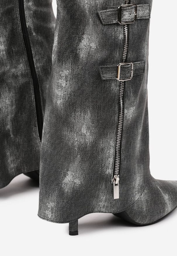 Born2be - Czarne Jeansowe Kozaki na Szpilce z Wywiniętą Cholewką Rialetta. Okazja: na co dzień. Zapięcie: zamek. Kolor: czarny. Materiał: jeans. Szerokość cholewki: normalna. Obcas: na szpilce. Styl: casual
