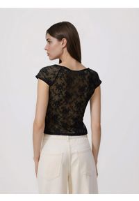 Reserved - Koronkowa bluzka z wiązaniem - czarny. Kolor: czarny. Materiał: koronka #1