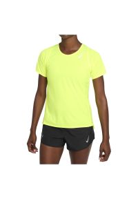 Koszulka damska do biegania Nike Dri-FIT Race DD5927. Materiał: materiał, poliester, skóra, tkanina. Długość rękawa: krótki rękaw. Technologia: Dri-Fit (Nike). Długość: krótkie. Sport: bieganie, fitness #1