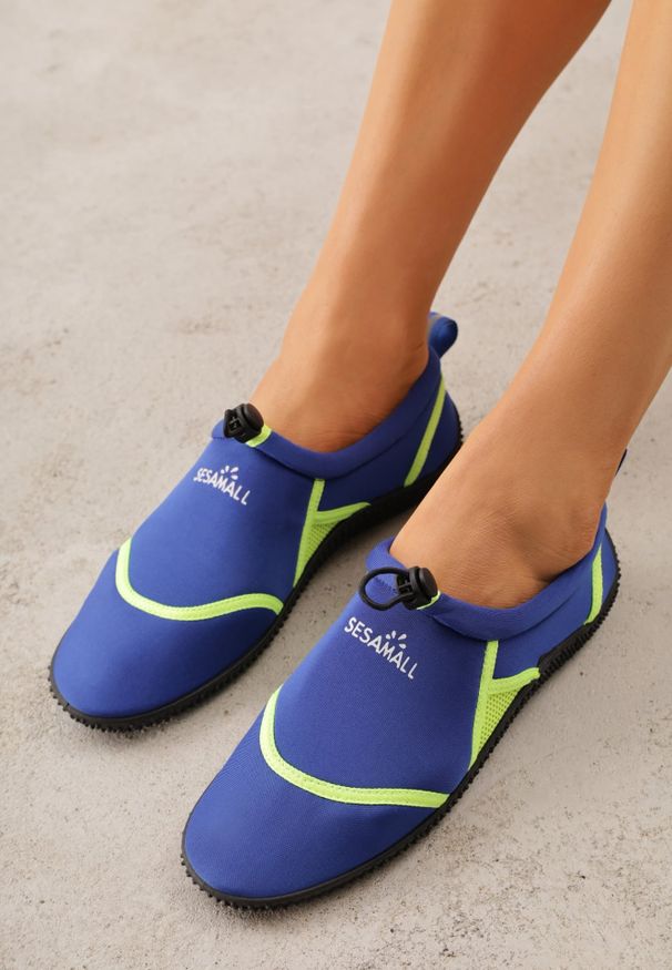 Renee - Niebiesko-Zielone Wsuwane Buty Sportowe do Wody z Elastyczną Cholewką Vetilore. Okazja: na plażę. Zapięcie: bez zapięcia. Kolor: niebieski. Szerokość cholewki: normalna. Sezon: lato. Sport: pływanie