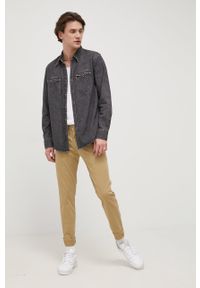 Levi's® - Levi's koszula jeansowa męska kolor szary regular z kołnierzykiem klasycznym. Okazja: na spotkanie biznesowe. Typ kołnierza: kołnierzyk klasyczny. Kolor: szary. Materiał: jeans. Długość rękawa: długi rękaw. Długość: długie. Styl: klasyczny #5