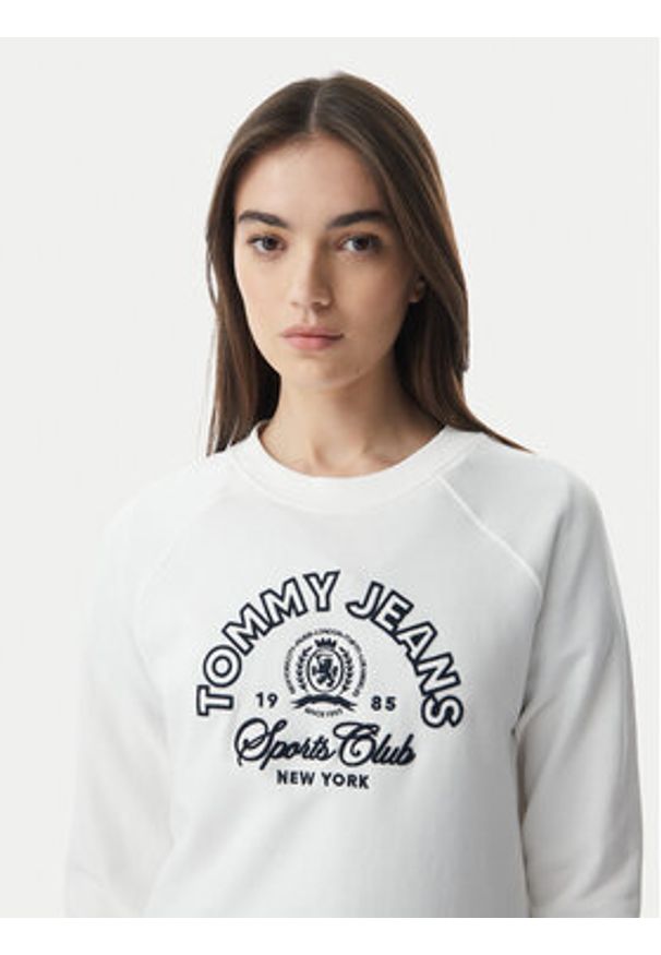 Tommy Jeans Bluza Heritage Logo DW0DW22821 Biały Regular Fit. Kolor: biały. Materiał: bawełna