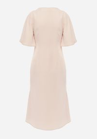 Renee - Beżowa Zwiewna Sukienka Wieczorowa VICES z Aplikacją 3D w Kształcie Kwiatu Themira. Typ kołnierza: dekolt w kształcie V. Kolor: beżowy. Wzór: aplikacja, kwiaty. Styl: wizytowy #5