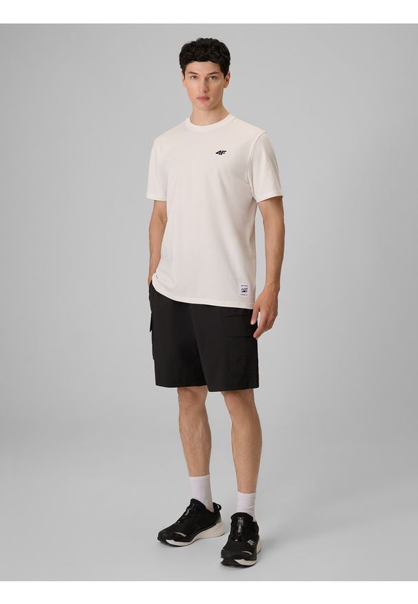 4f - 4F T-shirt relaxed z nadrukiem męski - biały L. Okazja: na co dzień. Kolor: biały. Materiał: materiał, bawełna, dzianina. Długość: długie. Wzór: nadruk. Styl: klasyczny, casual