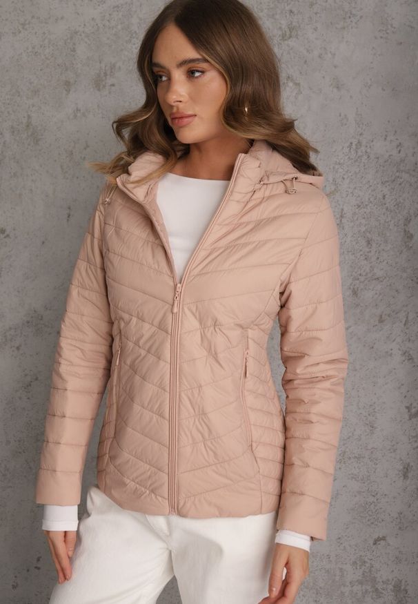 Renee - Beżowa Kurtka Przejściowa z Pikowaniem i Odpinanym Kapturem Edielitia. Okazja: na co dzień. Typ kołnierza: kaptur. Kolor: beżowy. Materiał: jeans, nylon. Styl: casual