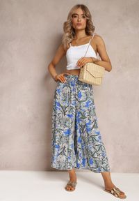 Renee - Niebieskie Szerokie Spodnie z Wiskozy o Długości 7/8 Corsini. Stan: podwyższony. Kolor: niebieski. Materiał: wiskoza. Wzór: aplikacja, nadruk. Styl: elegancki