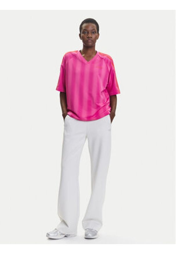 Adidas - adidas T-Shirt Linear JW6021 Różowy Oversize. Kolor: różowy. Materiał: syntetyk