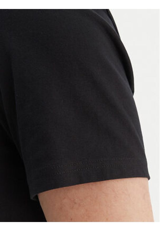 columbia - Columbia T-Shirt Basic Logo™ 2155001 Czarny Regular Fit. Kolor: czarny. Materiał: bawełna
