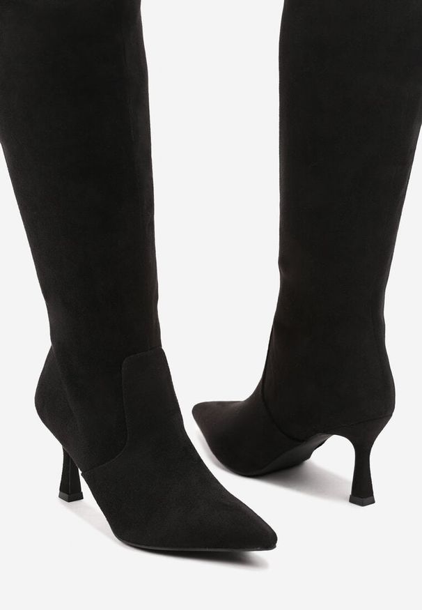 Born2be - Czarne Eleganckie Kozaki Vices na Szpilce z Imitacji Zamszu Izanori. Okazja: do pracy. Kolor: czarny. Materiał: zamsz. Sezon: zima, jesień. Obcas: na szpilce. Styl: elegancki