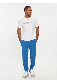 United Colors of Benetton - United Colors Of Benetton T-Shirt 3I1XU100A Biały Regular Fit. Kolor: biały. Materiał: bawełna