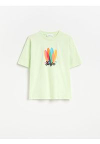 Reserved - Bawełniany t-shirt z nadrukiem - jasnozielony. Kolor: zielony. Materiał: bawełna. Wzór: nadruk #1