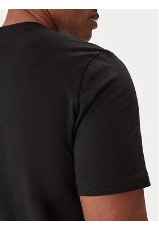 Guess T-Shirt Z6RI15 I3Z14 Czarny Regular Fit. Kolor: czarny. Materiał: bawełna