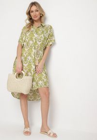 Born2be - Ciemnozielona Pudełkowa Sukienka Koszulowa z Wiskozy w Ornamentalny Print Vanisse. Okazja: na co dzień. Kolor: zielony. Materiał: wiskoza. Długość rękawa: krótki rękaw. Wzór: nadruk. Sezon: wiosna, lato. Typ sukienki: koszulowe. Styl: casual #6
