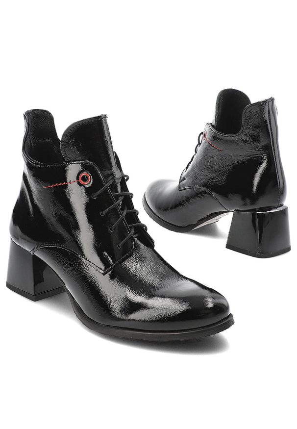 Czarne Botki Armodo Stylowe Obuwie Damskie. Kolor: czarny. Materiał: materiał. Styl: elegancki