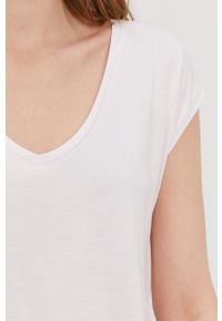 Pieces T-shirt kolor biały. Okazja: na co dzień. Kolor: biały. Materiał: dzianina. Wzór: gładki. Styl: casual #3