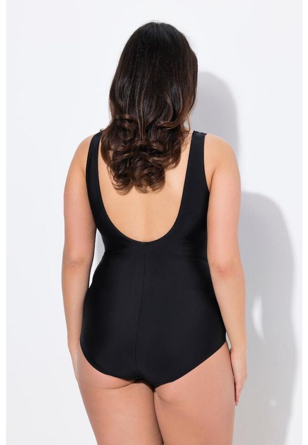 ULLA POPKEN - Damski Kostium kąpielowy cieniowanie miękkie miseczki drapowanie. Kolekcja: plus size. Kolor: czarny. Materiał: elastan, poliamid, materiał