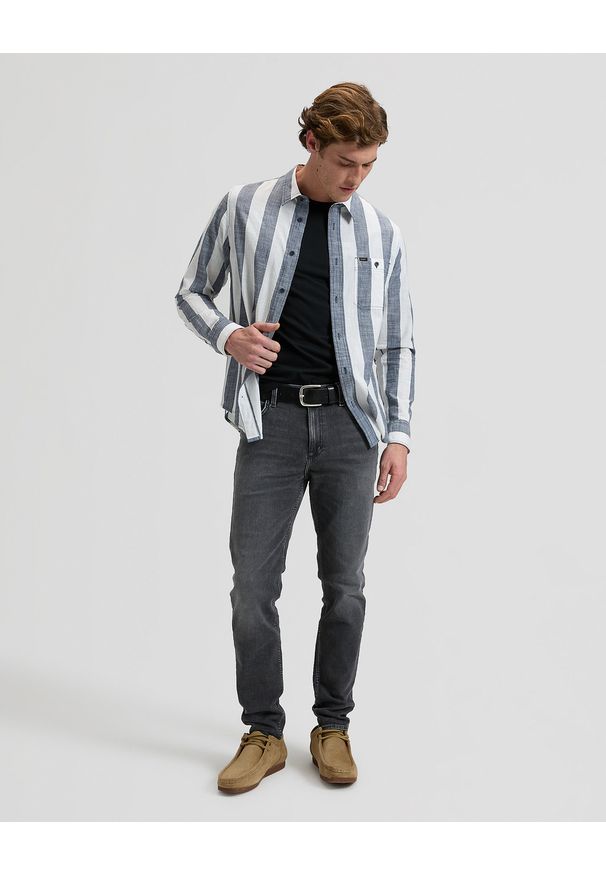 Lee - MĘSKA KOSZULKA LEE WOVEN LABEL TEE BLACK 112376536