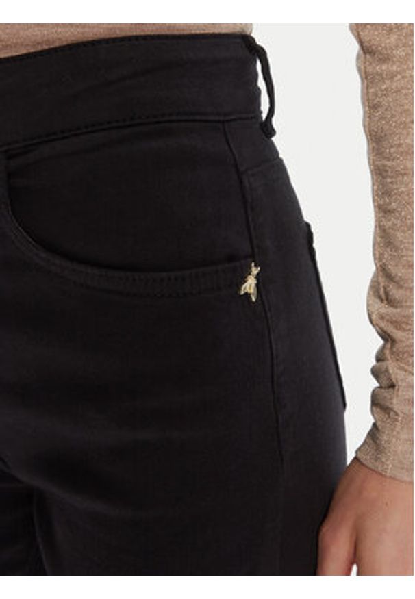 Patrizia Pepe Jeansy CP0937 DS04 K103 Czarny Regular Fit. Kolor: czarny