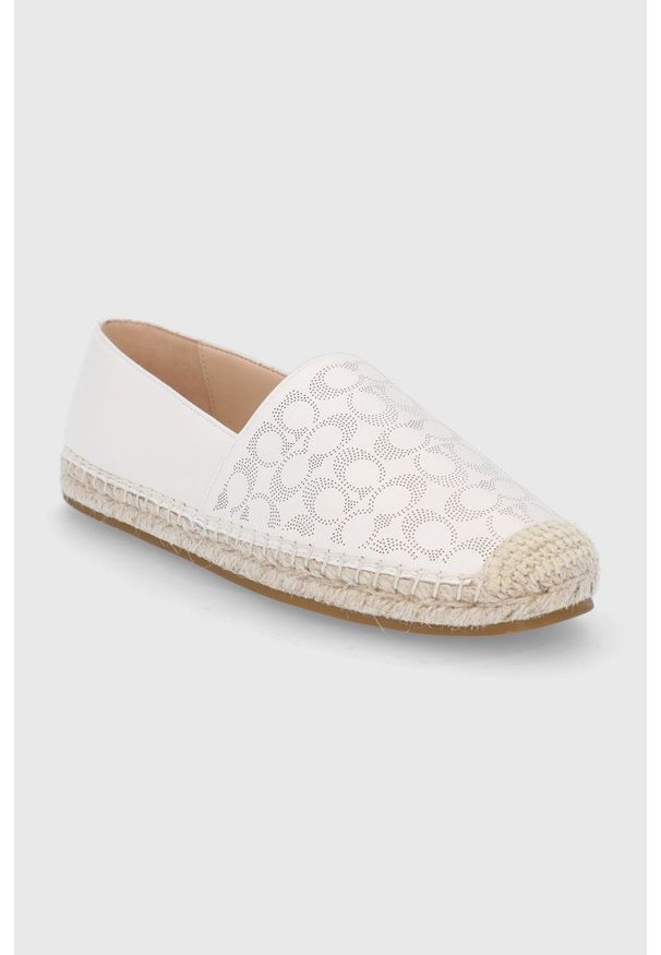 Coach - Espadryle skórzane CARLEY. Kolor: beżowy. Materiał: skóra. Obcas: na obcasie. Wysokość obcasa: niski